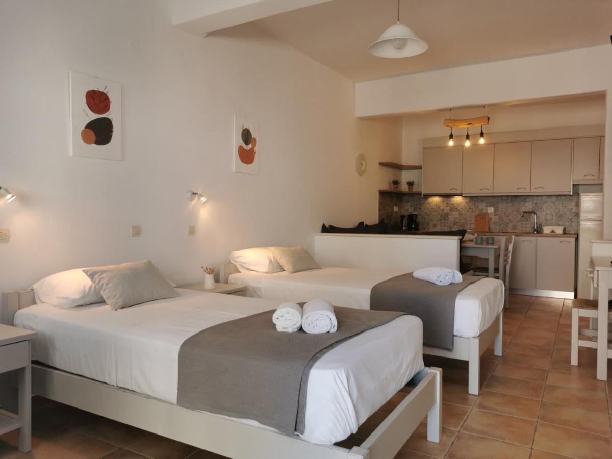 Helen'S Minimal Studios & Apartments Alikí Extérieur photo